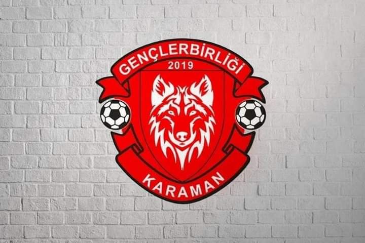Karaman Gençlerbirliği ambleminin duvar üzerindeki görünümü